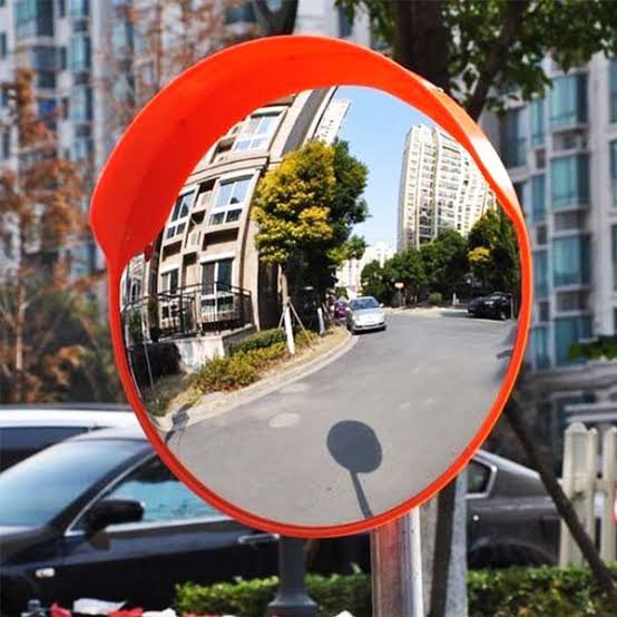 Convex traffic mirrors
