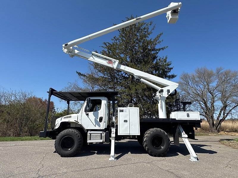 Bucket Truck