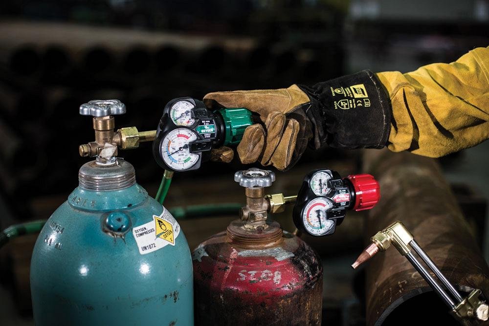 Welding Regulators and Flowmeters