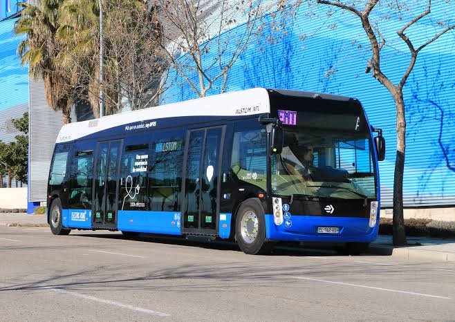 Low-Floor Bus